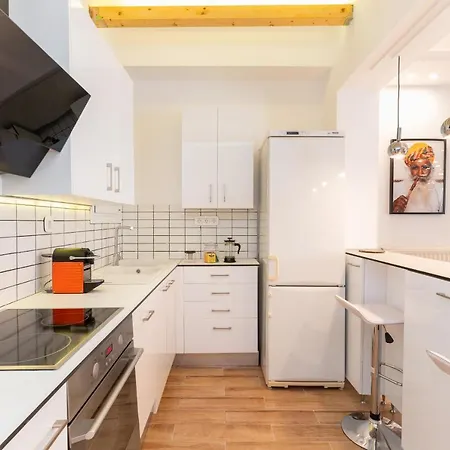 Apartment Modern Apartment, Short Walk To Acropolis Sites Athens