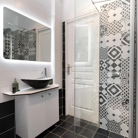 Apartment Modern Apartment, Short Walk To Acropolis Sites Athens