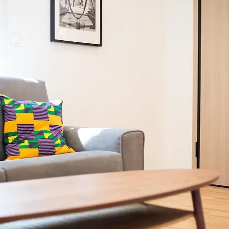 Modern Apartment, Short Walk To Acropolis Sites *