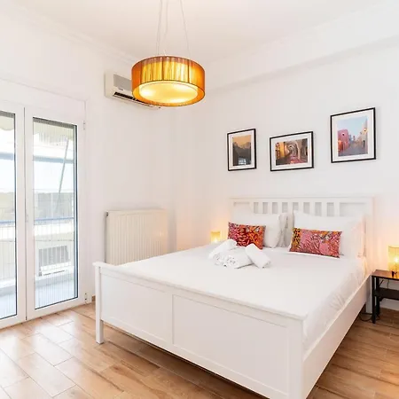 Modern Apartment, Short Walk To Acropolis Sites Apartment