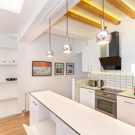Apartment Modern Apartment, Short Walk To Acropolis Sites