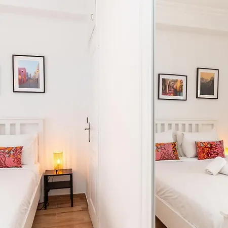 Modern Apartment, Short Walk To Acropolis Sites *
